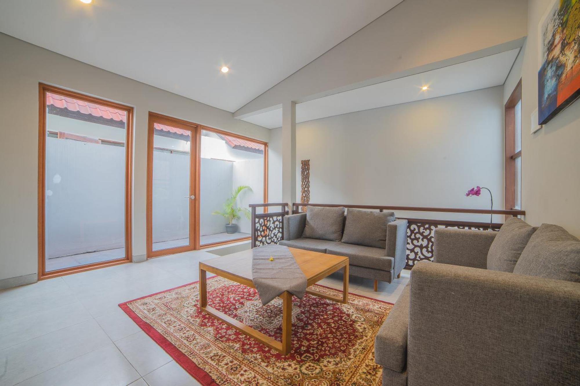 Grand Kesambi Resort And Villas Dalung  Exterior photo