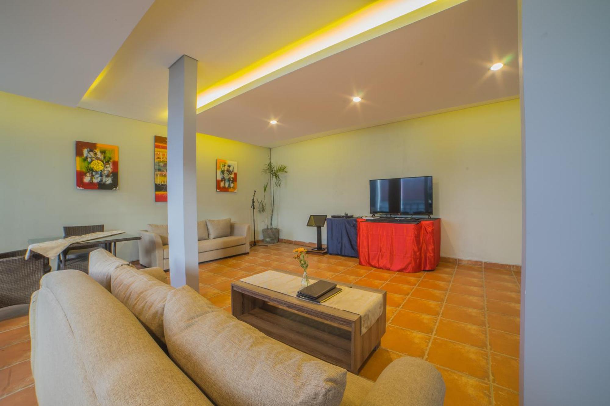 Grand Kesambi Resort And Villas Dalung  Exterior photo